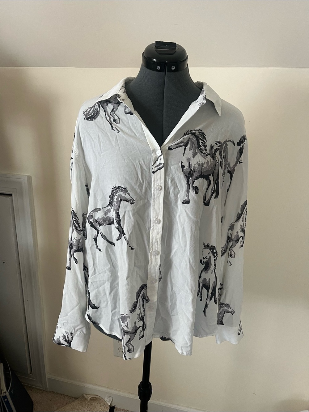 Women's White Horse-Print Button-Down Shirt